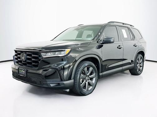 Crystal Black Pearl 2025 Honda Pilot Sport