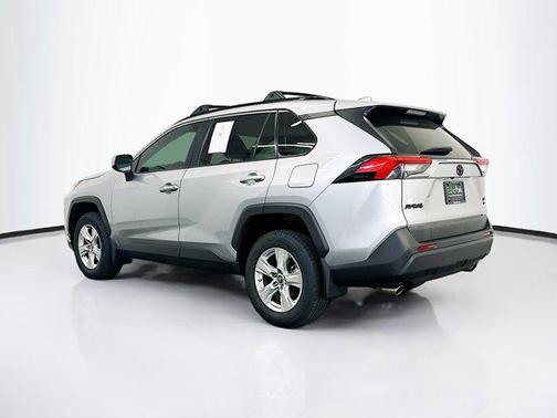 Silver Sky Metallic 2019 Toyota RAV4 XLE