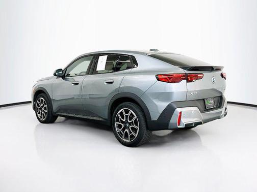 2025 BMW X2 xDrive28i