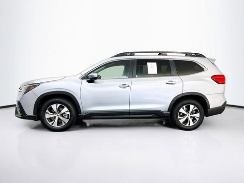 Ice Silver Metallic 2025 Subaru Ascent Premium 7-Passenger