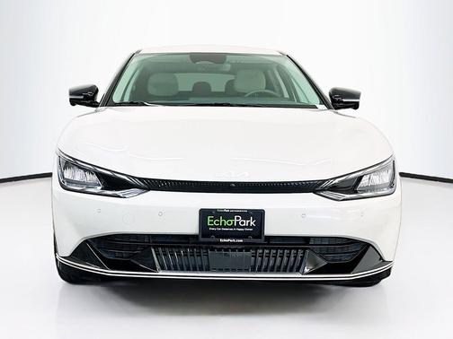 Glacier 2024 Kia EV6 Wind