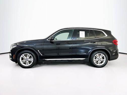 Black Sapphire Metallic 2021 BMW X3 PHEV xDrive30e