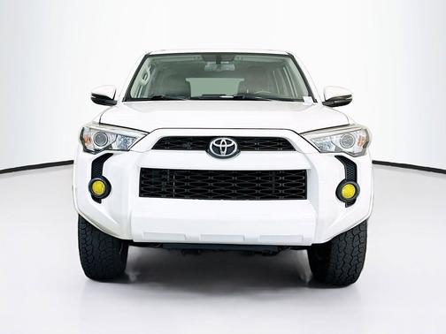 Super White 2017 Toyota 4Runner SR5 Premium