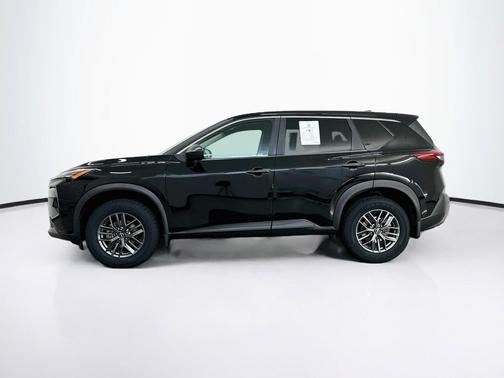Super Black 2023 Nissan Rogue S