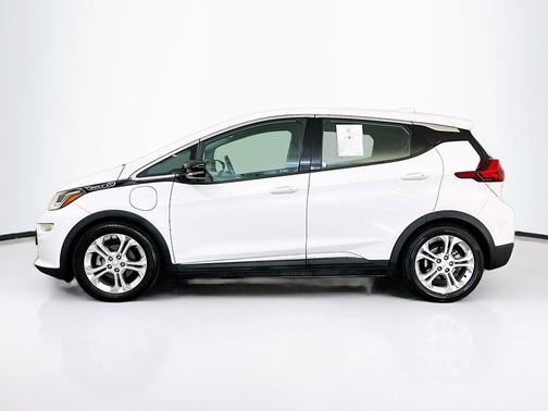 Summit White 2018 Chevrolet Bolt EV LT