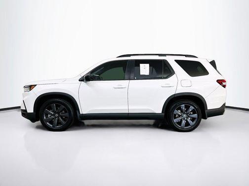 Platinum White Pearl 2025 Honda Pilot Sport