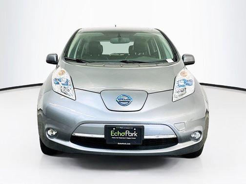 Gun Metallic 2015 Nissan Leaf SL