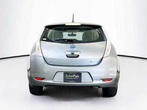 Gun Metallic 2015 Nissan Leaf SL