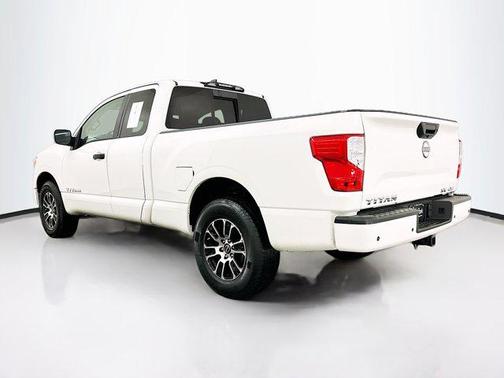 2024 Nissan Titan SV