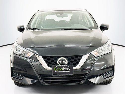2022 Nissan Versa 1.6 SV
