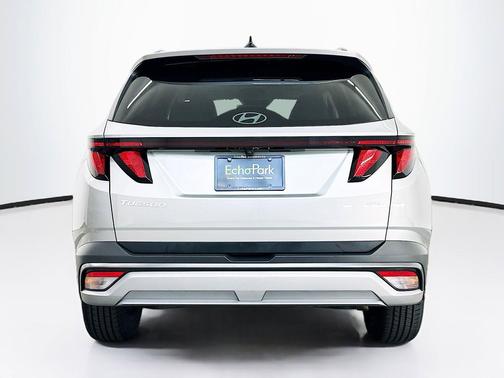 Shimmering Silver 2025 Hyundai TUCSON SEL