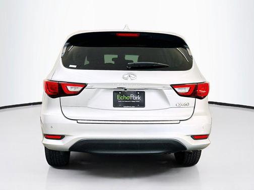 2016 INFINITI QX60 Base