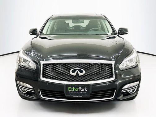 2018 INFINITI Q70 3.7X LUXE