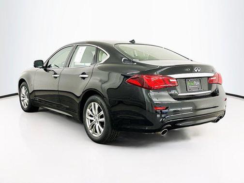 2018 INFINITI Q70 3.7X LUXE