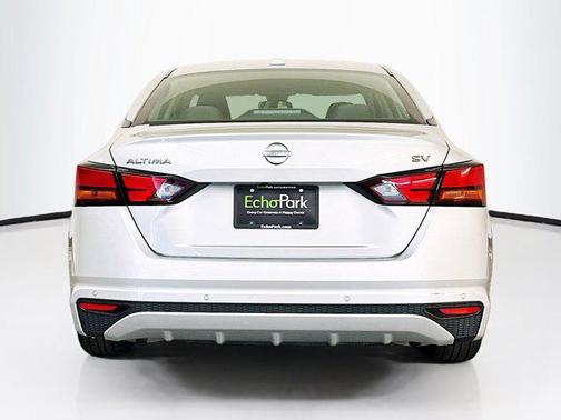 Brilliant Silver Metallic 2024 Nissan Altima 2.5 SV
