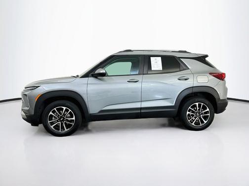 Sterling Gray Metallic 2025 Chevrolet Trailblazer LT