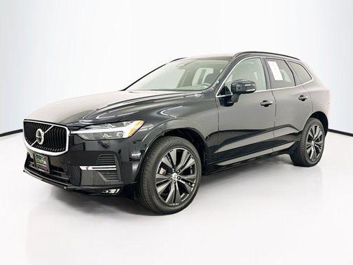 2022 Volvo XC60 B5 Momentum