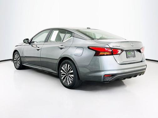 Gun Metallic 2025 Nissan Altima SV FWD