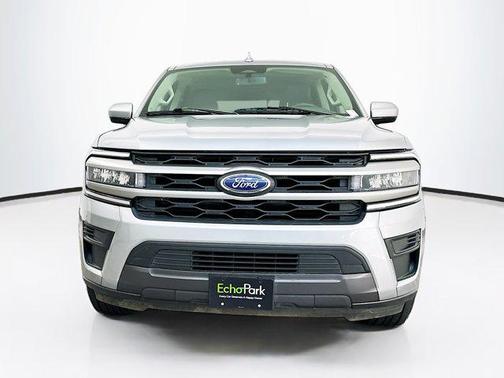 Iconic Silver Metallic 2024 Ford Expedition XLT