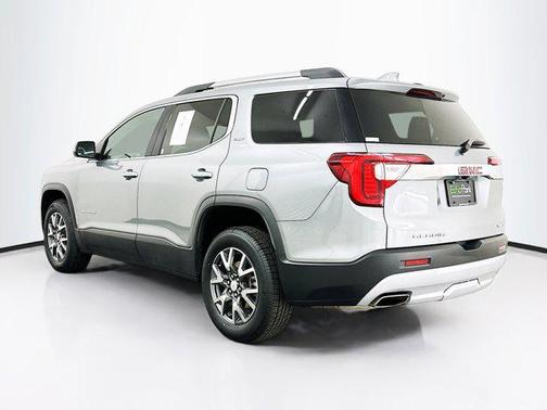 2023 GMC Acadia AWD SLT