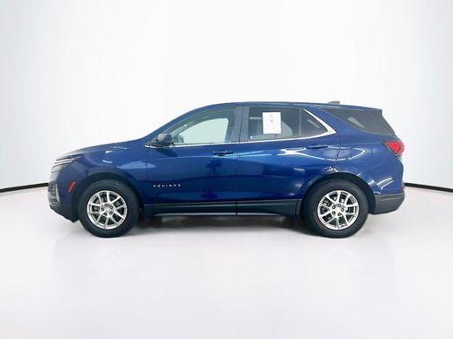 Blue Glow Metallic 2022 Chevrolet Equinox 1LT