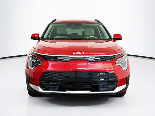 Runway Red 2023 Kia Niro EV Wind