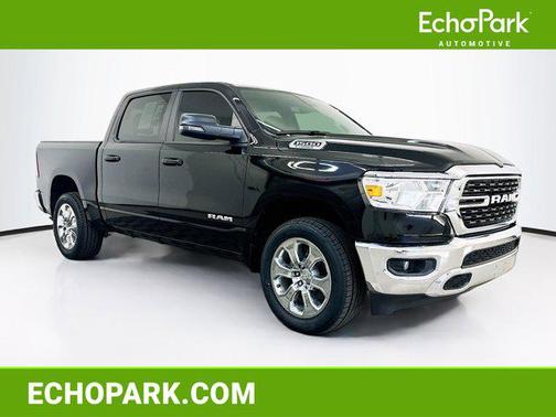 Diamond Black Crystal Pearlcoat 2024 RAM 1500 Big Horn/Lone Star