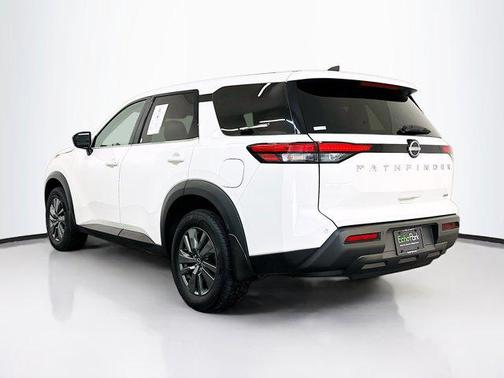 2024 Nissan Pathfinder S 4WD