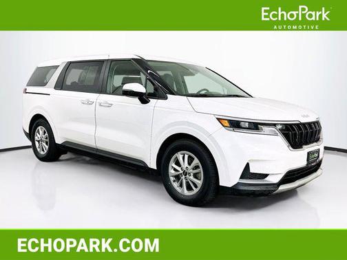 2024 Kia Carnival LX