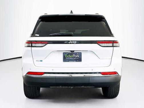 2022 Jeep Grand Cherokee 4xe Base
