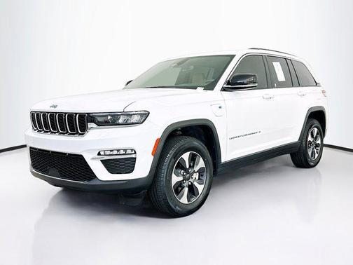 2022 Jeep Grand Cherokee 4xe Base