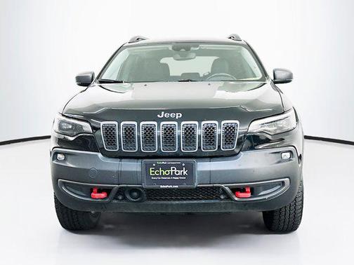 Diamond Black Crystal Pearlcoat 2021 Jeep Cherokee Trailhawk