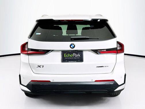 Alpine White 2024 BMW X1 xDrive28i