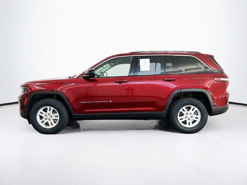 Velvet Red Pearlcoat 2023 Jeep Grand Cherokee Laredo
