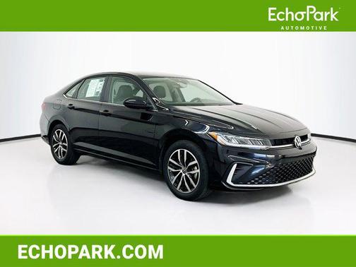 Deep Black Pearl 2025 Volkswagen Jetta 1.5T SE