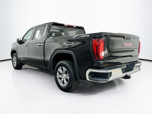 Onyx Black 2025 GMC Sierra 1500 SLT