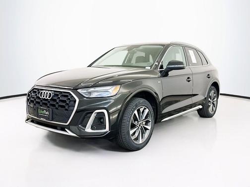 Mythos Black Metallic 2023 Audi Q5 45 S line Premium