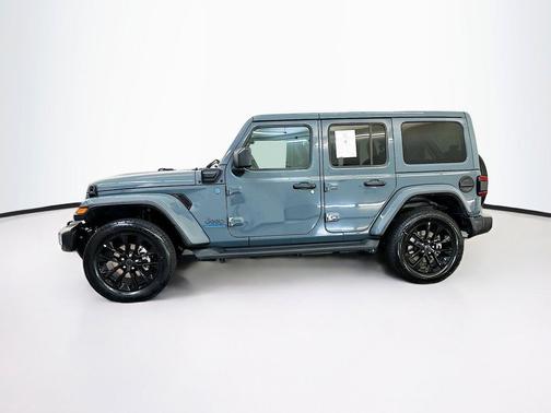 Anvil Clearcoat 2025 Jeep Wrangler 4xe Sahara