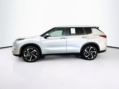 Alloy Silver Metallic 2024 Mitsubishi Outlander SE S-AWC