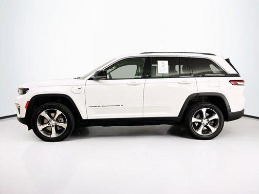2022 Jeep Grand Cherokee 4xe Base