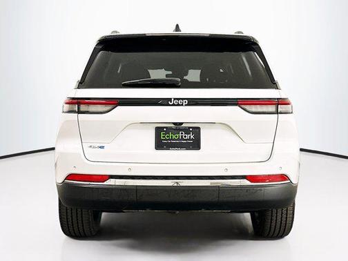 2022 Jeep Grand Cherokee 4xe Base