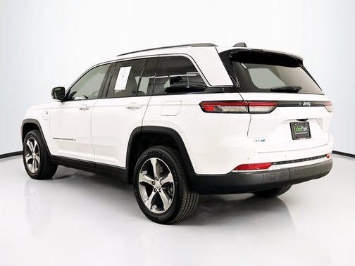 2022 Jeep Grand Cherokee 4xe Base