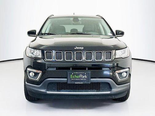 Diamond Black Crystal Pearlcoat 2018 Jeep Compass Limited