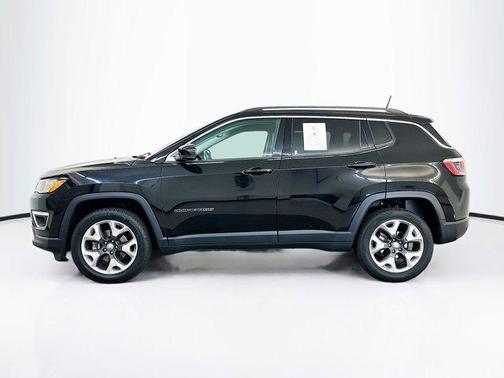 Diamond Black Crystal Pearlcoat 2018 Jeep Compass Limited