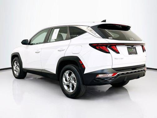 2023 Hyundai TUCSON SE