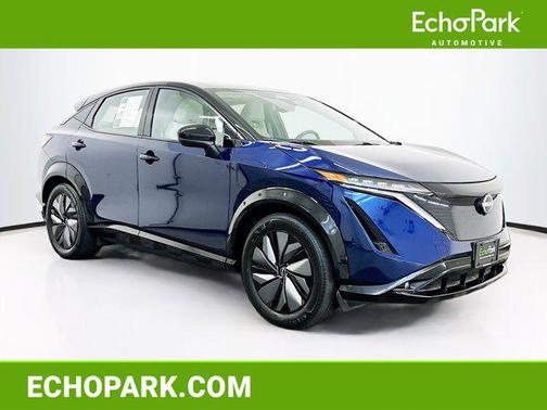 Deep Ocean Blue Pearl/Black Diamond Pearl 2024 Nissan ARIYA EVOLVE+