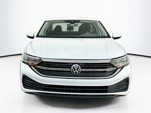 Pure White 2024 Volkswagen Jetta 1.5T S