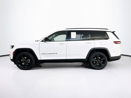 Bright White Clearcoat 2023 Jeep Grand Cherokee L Altitude
