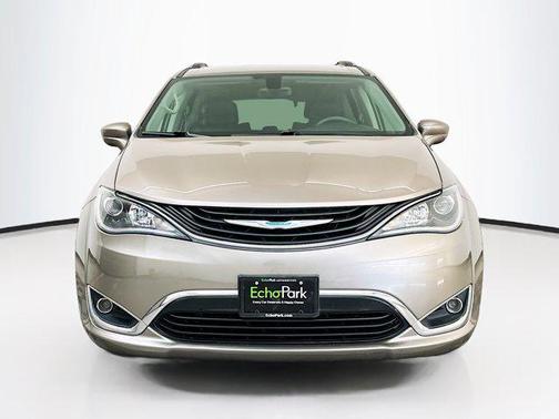 2018 Chrysler Pacifica Hybrid Touring L