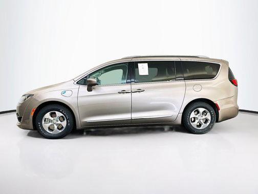 2018 Chrysler Pacifica Hybrid Touring L